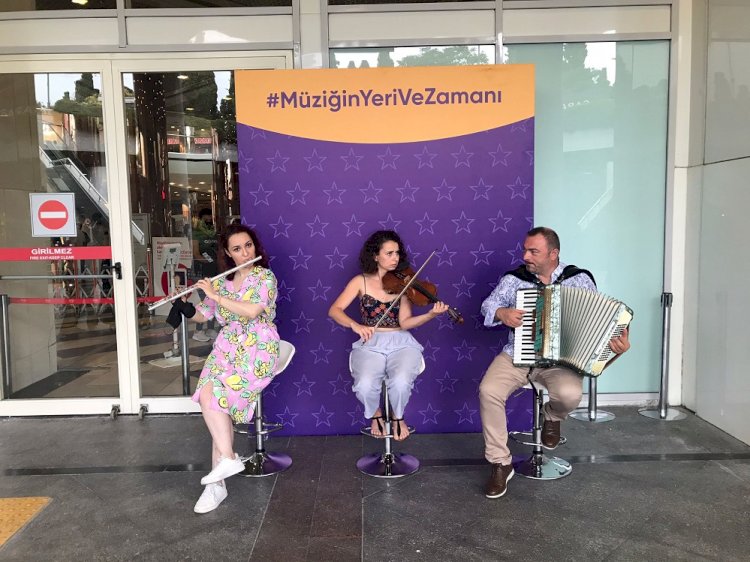 MÜZİĞİN YERİ VE ZAMANI İLE NOTALAR İSTANBUL CEVAHİR’DEN YAYILMAYA BAŞLADI