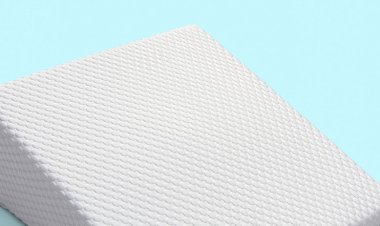 Doğanlar Holding'in Yatak Markası Lova'dan Reflü Sorunu Olanlara Özel Yastık