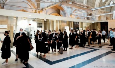 Paris terör saldırıları davası başladı