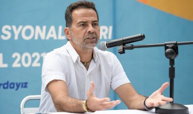 90. yılında 99 yıllık kurtuluş öyküsü  İzmir, yeni yaşını fuarda kutladı