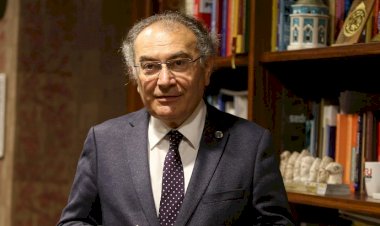 Prof. Dr. Nevzat Tarhan: “Anne-çocuk arasındaki bağımlı ilişki okul fobisine yol açıyor”
