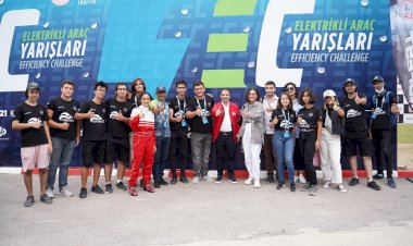LİSELİ GENÇLER TEKNOFEST ELEKTRİKLİ ARAÇ YARIŞLARINDA YARIŞTI!