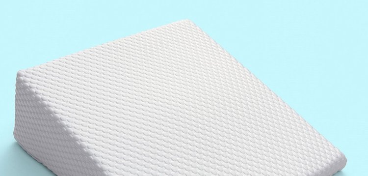 Doğanlar Holding'in Yatak Markası Lova'dan Reflü Sorunu Olanlara Özel Yastık