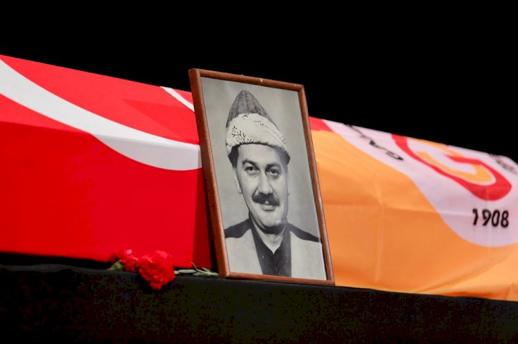 DÖRDÜNCÜ KAVUKLU FERHAN ŞENSOY, SON YOLCULUĞUNA UĞURLANDI