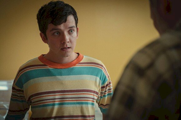 Netflix, Sex Education’ın üçüncü sezonundan yeni kareler paylaşt