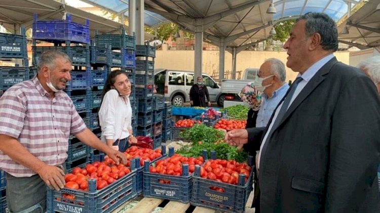 Pazarcılar ürünleri aldığı fiyata satamıyor