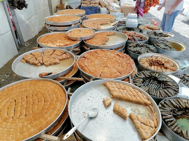 GAZİANTEP YEMEK ŞENLİĞİ ATAŞEHİR’DE BAŞLADI
