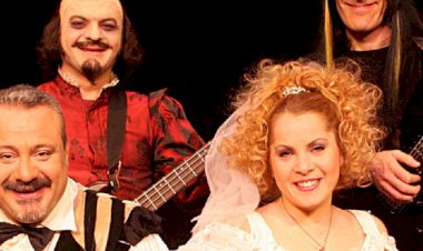 ‘Tarla Kuşuydu Juliet’ 5 Ekim’de Trump Sahne’de