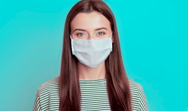 Maskenin Yol Açtığı Sivilce Problemlerini Sebamed Clear Face ile Önleyin!