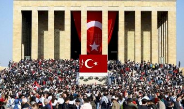 Meydanlar kırmızı beyaza bürünecek