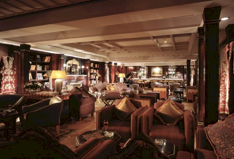Grand Hyatt İstanbul The Library Lounge’da Latin Rüzgarı
