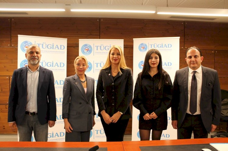 TÜGİAD’TAN CUMHURİYET GENÇLİĞİNE  DİJİTAL EĞİTİM FIRSATI