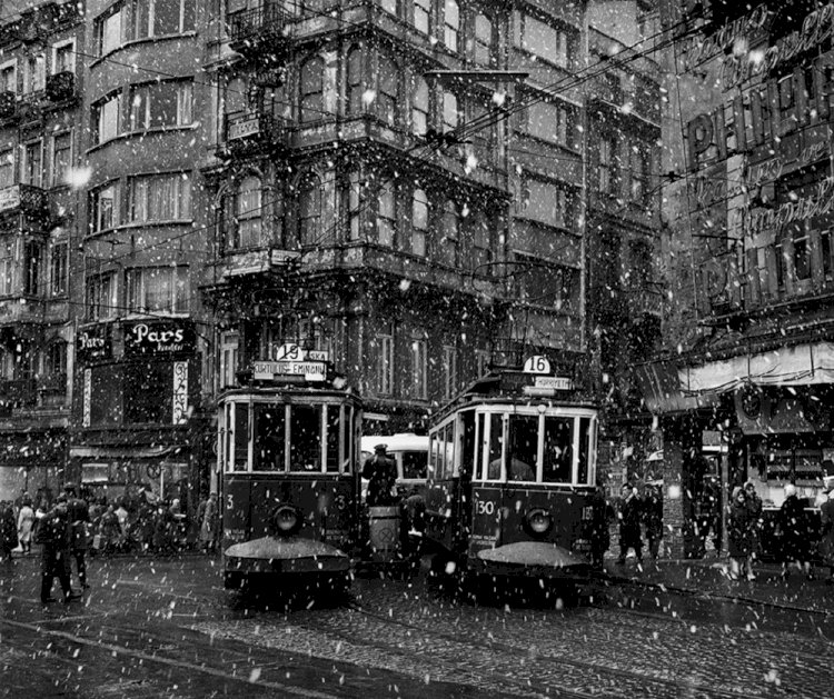 Ara Güler’in arşivinden ‘Denize İnen Yol’ gün yüzüne çıkıyor