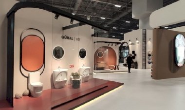 Unicera İstanbul’da Güral Vitrifiye’den ziyaretçileri büyüleyen denizanası tasarımı