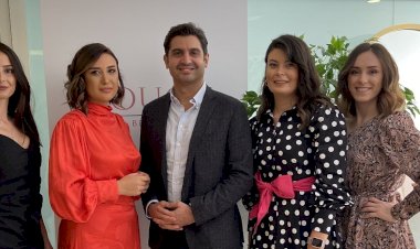 GÜZELLİKLERİNİ 'TOUCH' LANDIRDILAR
