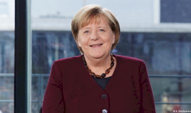 Merkel: Kitap okuyup uyuyacağım