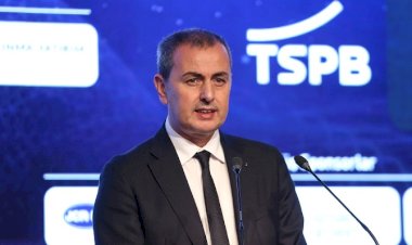 “Faiz enflasyon beklentilerine    paralel inmelidir”