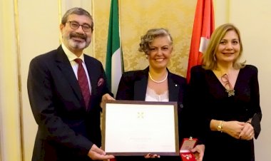 Sabancı Üniversitesi Öğretim Üyesi Prof. Dr. Ayşe Betül Çelik’e İtalya Liyakat Nişanı verildi