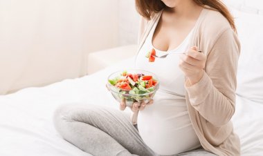 GEBELİKTE SAĞLIKLI BESLENME REHBERİ