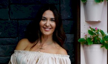 Ayşe Tolga İzmir İstinye Park ve Ankara Cepa D&R Mağazasında