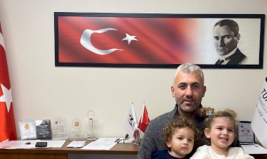 Kukuli Şarkıları İşaret Dili ile Çocukların Kalbine Dokunuyor