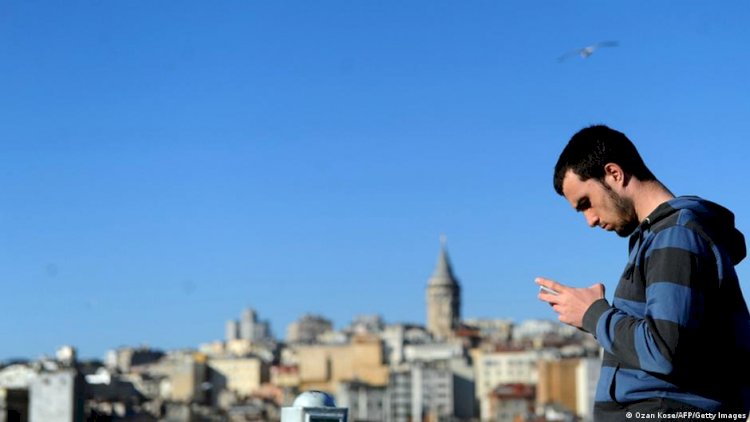Gençlik araştırması: "Her 3 gençten 1'i seçimlere katılmayabilir"
