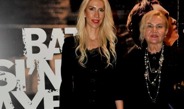 Batı Yakası'nın Hikayesi müzikal filminin ön gösterimine büyük ilgi