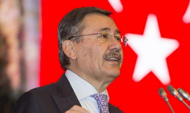 Melih Gökçek belediyenin cipini teslim edeceğini duyurdu