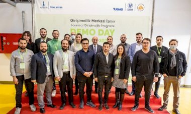 TÜSİAD ve İzmir Büyükşehir Belediyesi’nin işbirliğinde hayata geçirilen “Girişimcilik Merkezi İzmir” ilk mezunlarını verdi