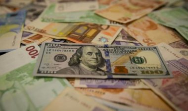 Dolar/TL kuru yeniden tırmanışa geçti. Haftanın ilk işlem gününde dolar 17,50'nin üzerine çıktı.