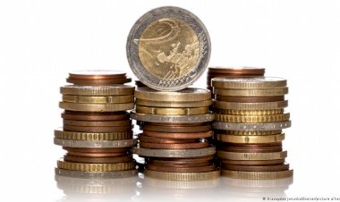 Euro 20 TL'yi gördü