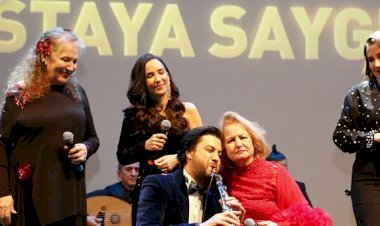 YEŞİLÇAM’IN EFSANE SESİNE SAYGI DURUŞU