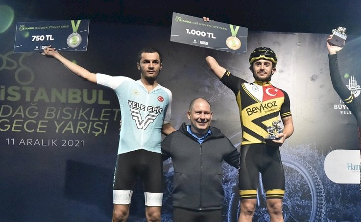 Dağ Bisikleti Gece Yarışı Nefesleri Kesti