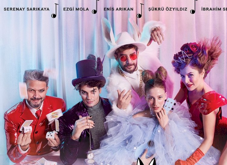 Ödüllü "Alice" Müzikali Geri Dönüyor