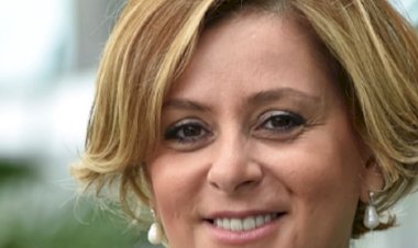 ESRA KIVRAK, PİZZALAZZA ve SALOON BURGER GENEL MÜDÜRLÜĞÜNE GETİRİLDİ