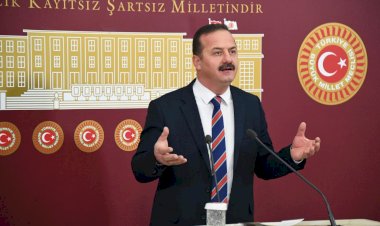 Türk milletinin ayağa kalkmak için tarihe değil, programa ihtiyacı var” dedi.