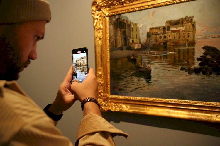Müzede Selfie Günü’nde Galaxy S21 FE ile tarihi bir deneyim yaşadılar