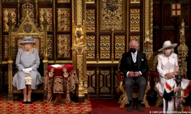 Kraliçe Elizabeth: Tahtta 70 yıl
