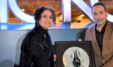 TÜRK- İSLAM SANATININ DİNİ VE MİLLİ ÖĞELERİ SAHN-I SEMAN ÇİNİ SERGİSİ’NDE BULUŞTU