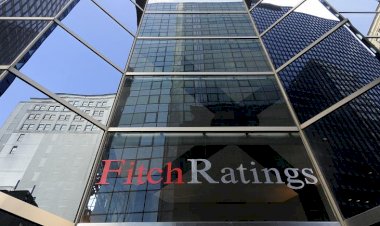 Fitch, Türkiye'nin kredi notunu düşürdü