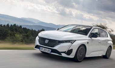 YENİ PEUGEOT 308’E BİR ÖDÜL DE KADINLARDAN GELDİ!