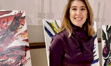 Ressam Dilek Uzunoğlu Örs’ün yeni eserleri “Divine” karma sergisinde!
