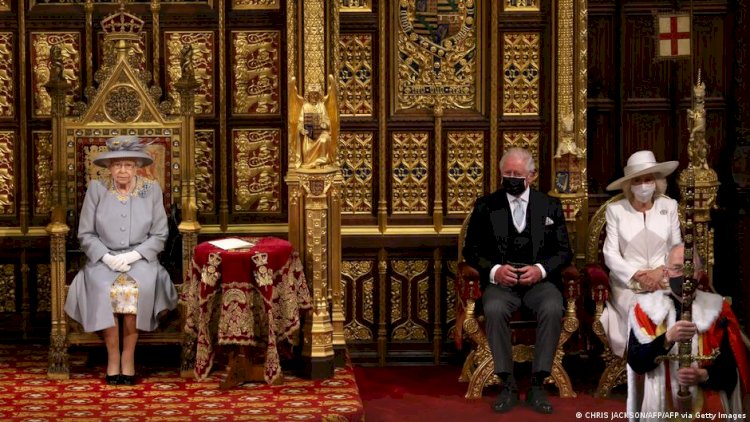 Kraliçe Elizabeth: Tahtta 70 yıl