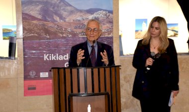 “Kiklad Adalarının Güzelliğini Keşfetmek’’ adlı fotoğraf sergisi büyüledi