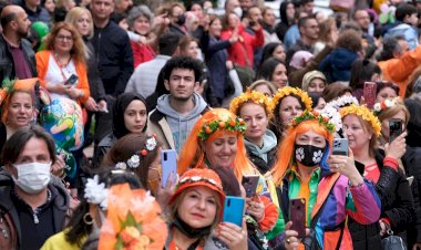 Karnaval Sokaklara Muhteşem Döndü