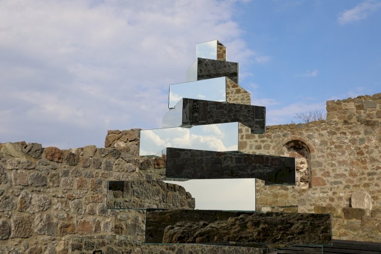 Kolektif “Yansıma” Trabzon Kızlar Manastırı’nda başladı