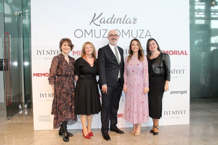 “KADINLAR OMUZ OMUZA”