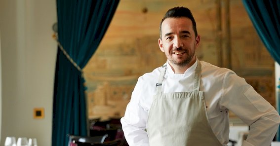 Çırağan Sarayı Tuğra Restoran’ın Baş Aşçısı Emre İnanır Oldu