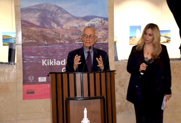 “Kiklad Adalarının Güzelliğini Keşfetmek’’ adlı fotoğraf sergisi büyüledi