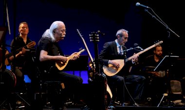 Cahit Berkay ve Cengiz Özkan'dan Müzik Ziyafeti